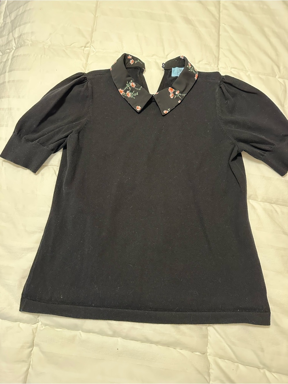 CeCe Black Short-Sleeve Top with Floral Point Collar